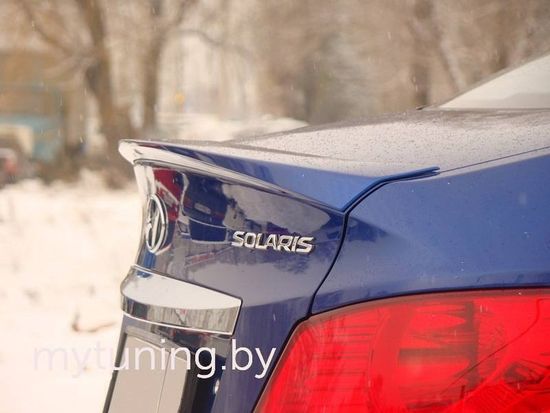 Лип спойлер на крышку багажника для Hyundai Solaris