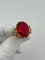 Кольцо с красным кристаллом