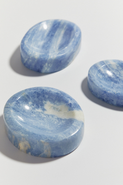 Тарелочка из голубого кальцита