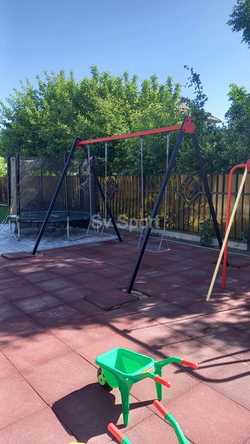 Монтаж уличных качелей Sv Sport