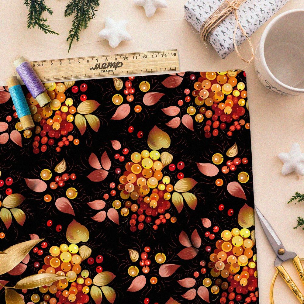 Ткань мембрана белая смородина под ярким светом на чёрном фоне