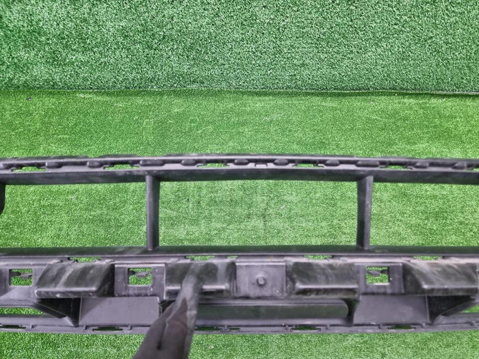 Юбка переднего бампера Mercedes GLC X253 19-22 AMG