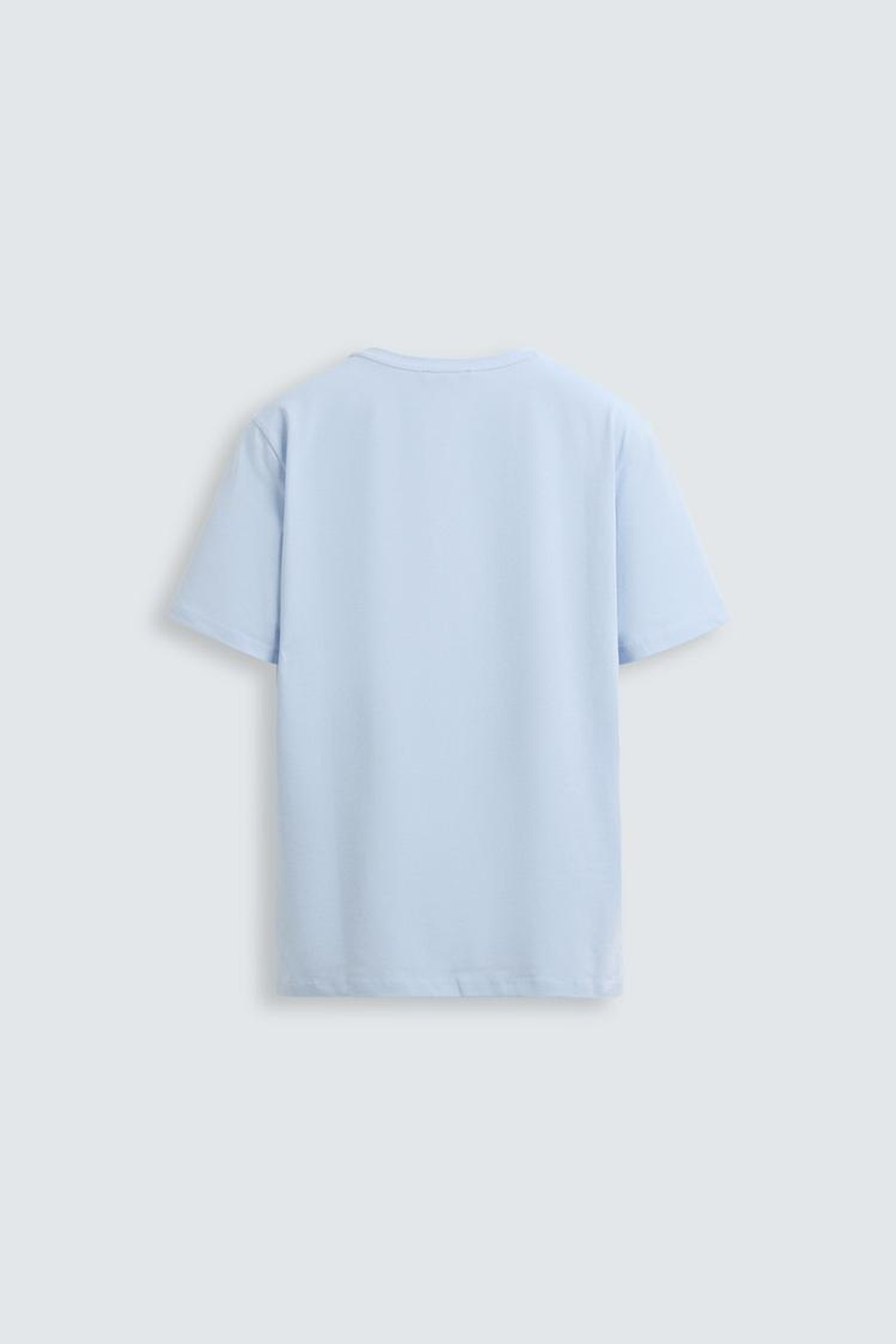 ZARA БАЗОВАЯ ПРИТАЛЕННАЯ ФУТБОЛКА SLIM FIT, НЕБЕСНО-ГОЛУБОЙ