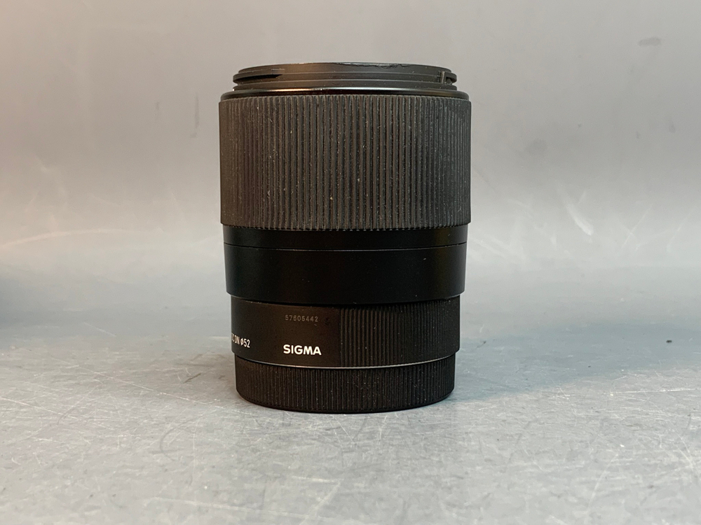 Sigma 30mm f/1.4 DC DN Sony E
