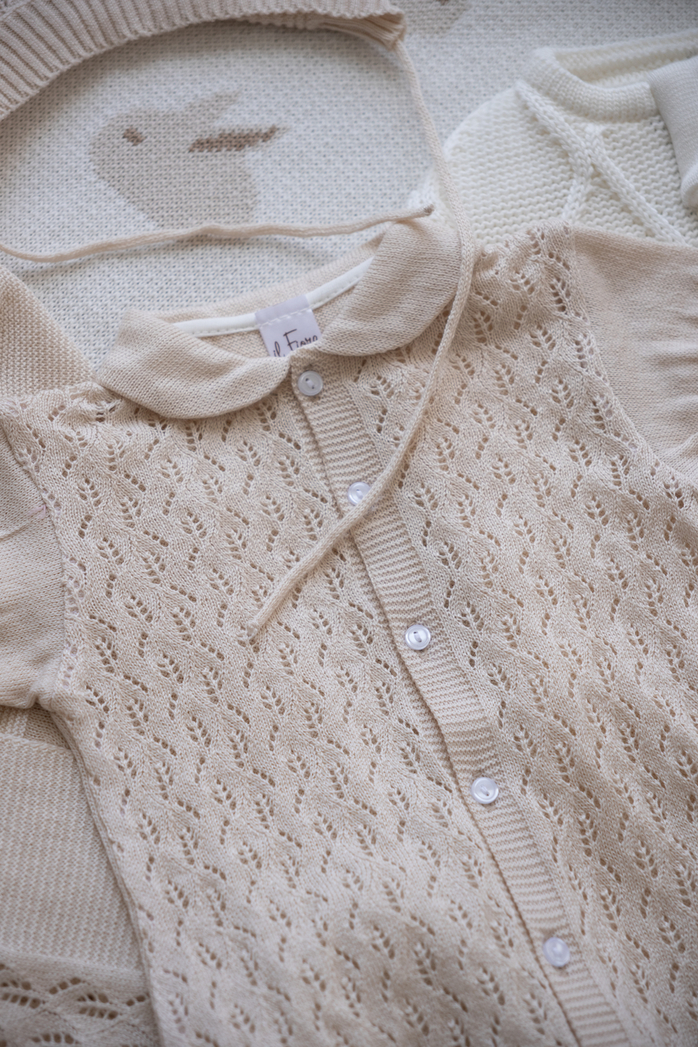 Комплект на выписку "Сакура" с песочником, Бежевый