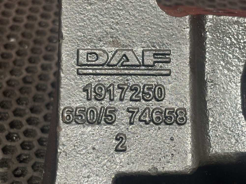 Кронштейн двигателя задний левый 2019г