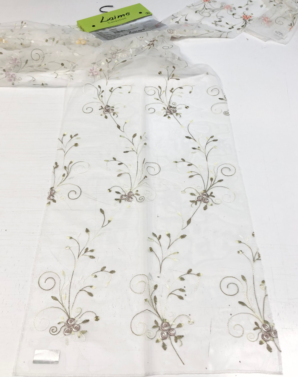 Тюль сетка с вышивкой розами Laime арт. Розуэлл DM8502 col. 08 (высота 290 см, Турция)