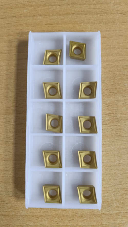 Пластина для токарной обработки стали CCMT09T304 SW1 BP30A