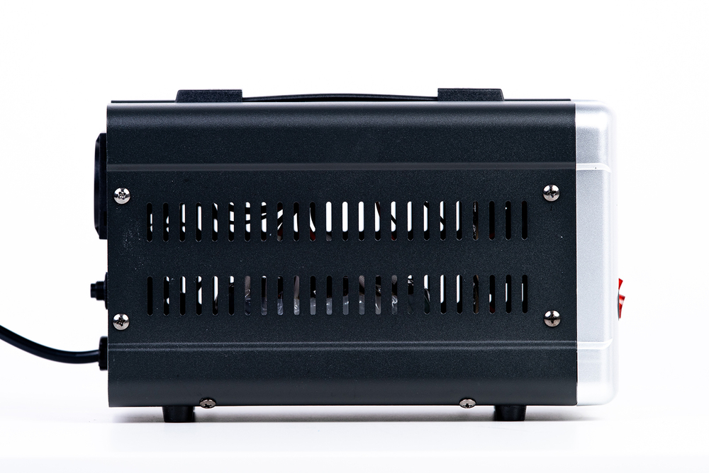 Автоматический cтабилизатор напряжения ALTECO HDR 1000