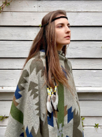 Повязка на голову с перьями