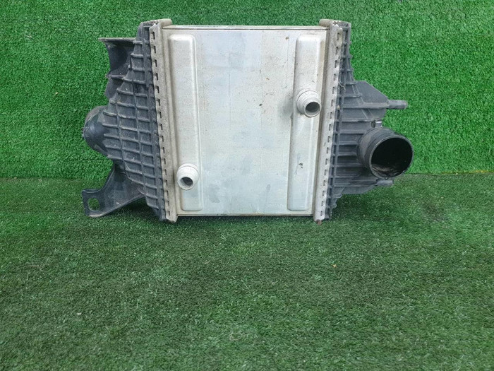 Интеркулер Range Rover Sport 2 (2013-2022)