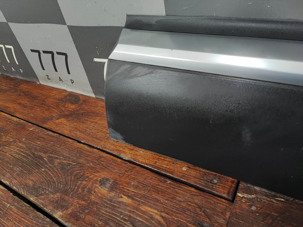 Накладка двери передней правой Hyundai Santa Fe 4 (TM) 18-нв Б/У Оригинал 87722S1000