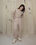 костюм из свитшота и брюк