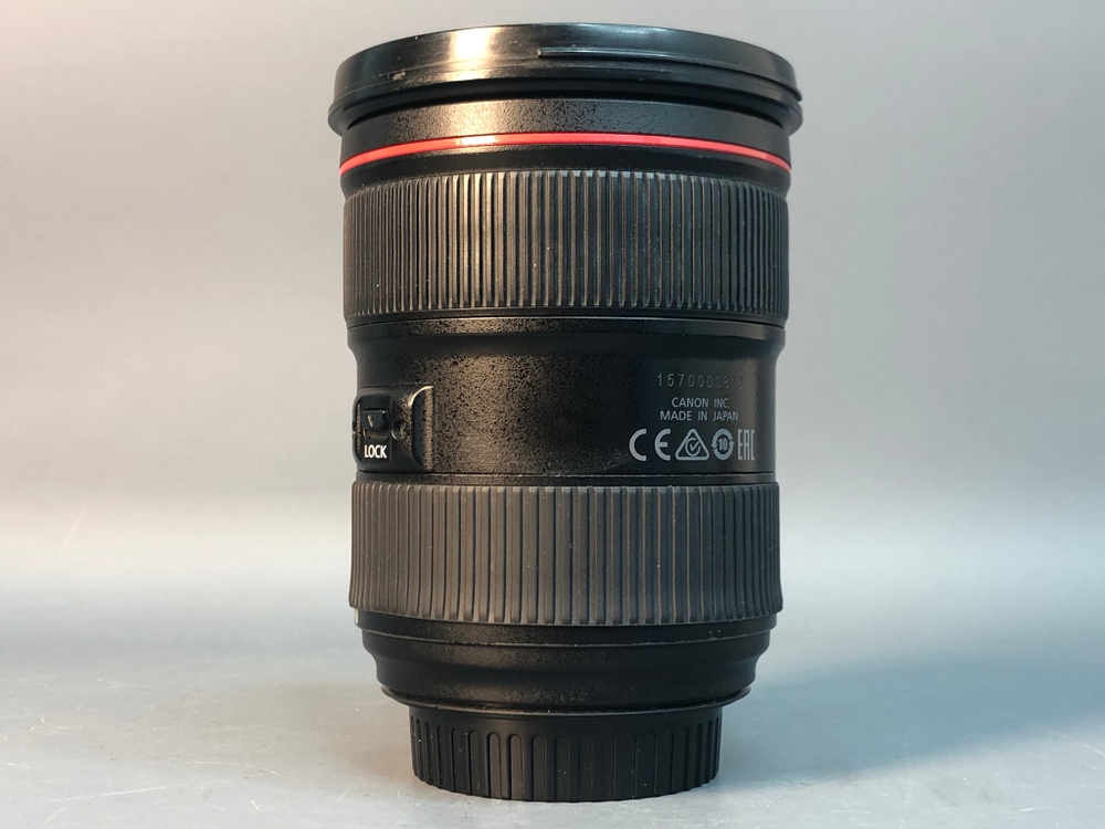 Canon EF 24-70mm 2.8L II USM, царапины на передней линзе.