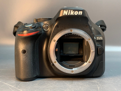 Nikon D5200 kit 18-55mm 30100 кадров