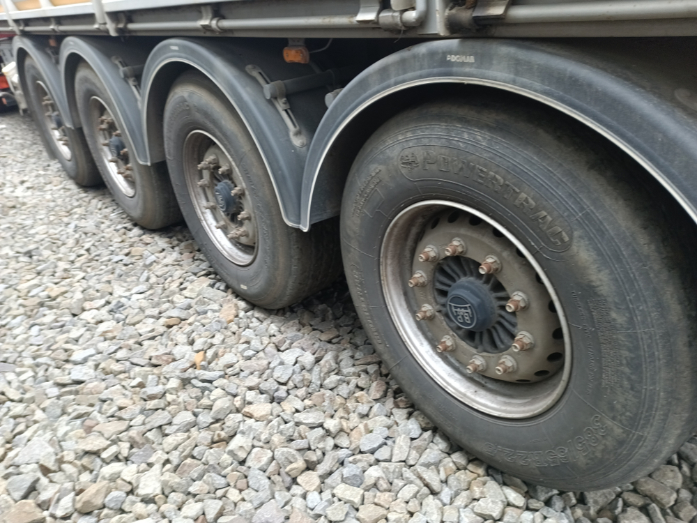КРОПКУЗОВ 85057* Полуприцеп бортовой 85057B