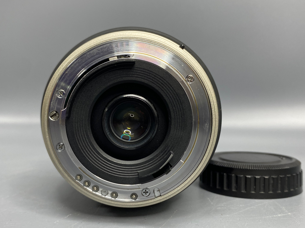 SMC Pentax-FA 28-200mm