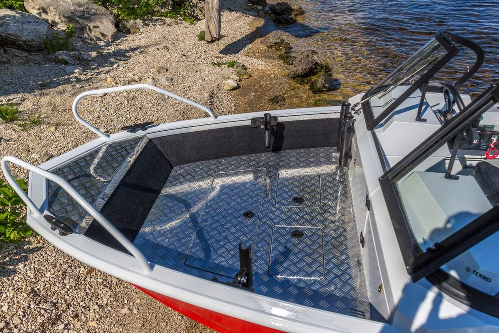 Катер-лодка алюминиевая ВОЛЖАНКА 46 Fish