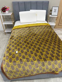 Плед БРЕНД 1,5сп ЛИКВИ