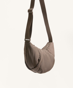 OYSHO Стеганая мини-сумка с плечевым ремнем, кротовый