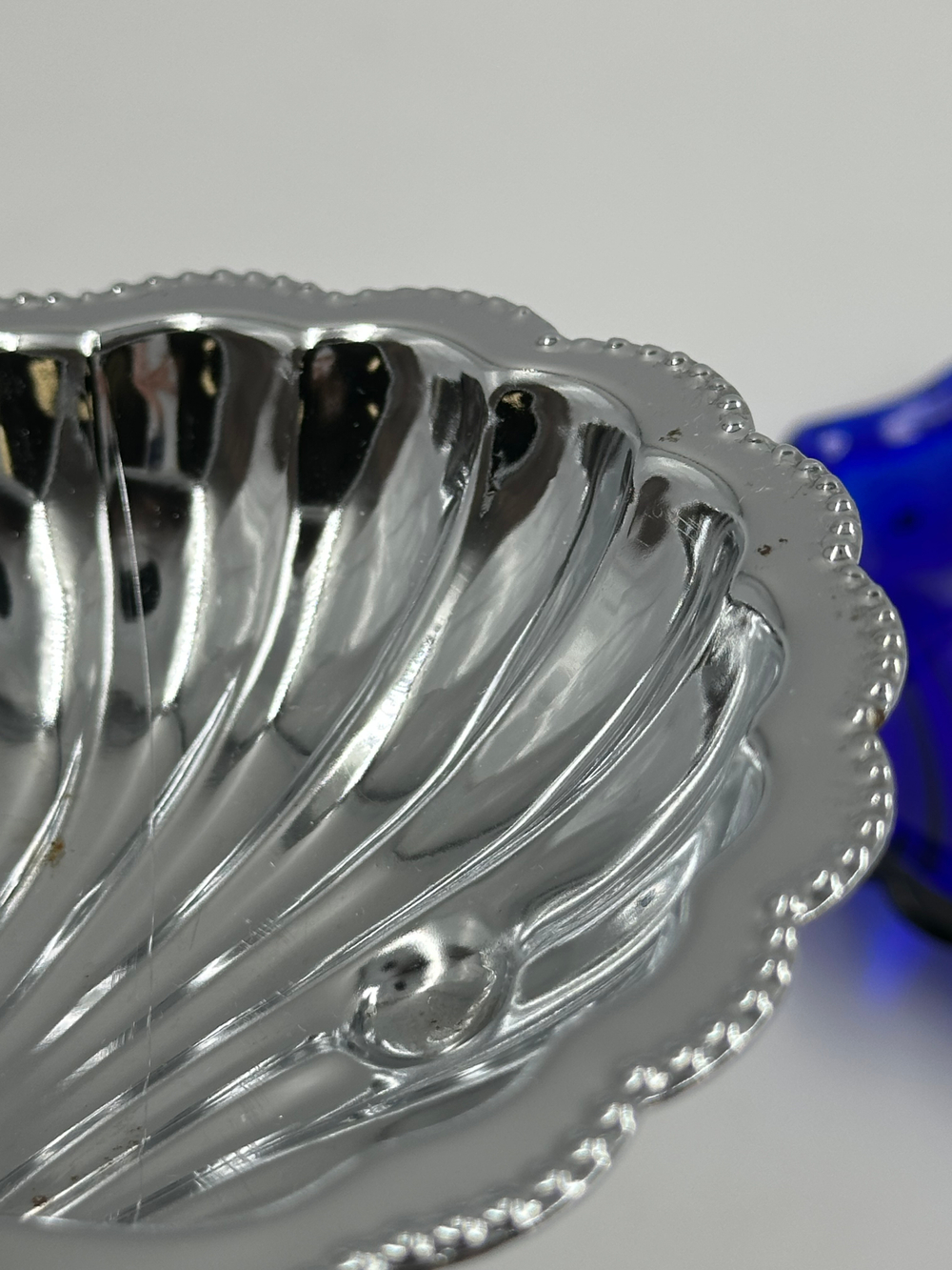 Икорница в виде ракушки