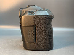 Canon EOS R, 161000 кадров пробега, менялся затвор