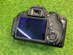 Canon 600D kit 18-55mm IS STM 17.500 кадров