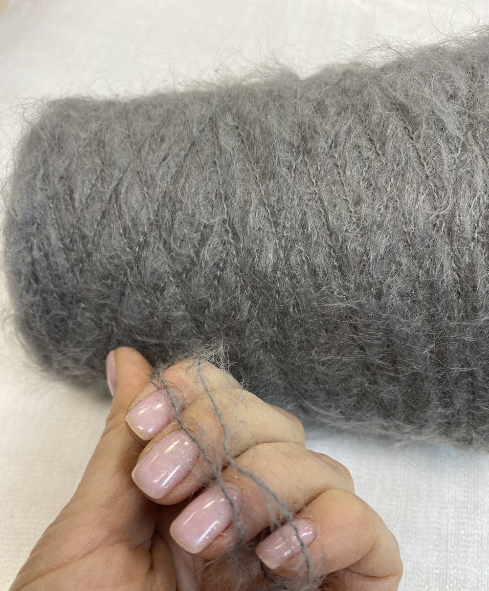 Пряжа на бобине (Италия) 85% мохер 12% шерсть 3% п/а 100 гр-360 м 300гр