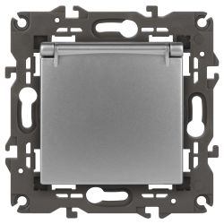 Розетка ЭРА Elegance 14-2103-03 с заземлением 2P+E Schuko со шторками с крышкой 16A-250В IP20 алюминий