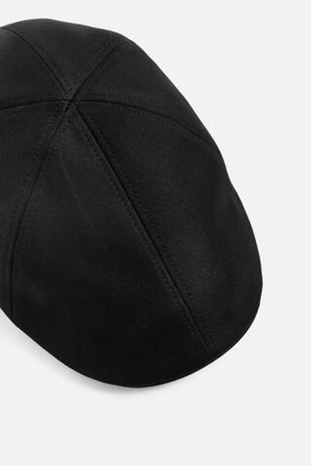 ZARA ПЛОСКАЯ КЕПКА ИЗ РЕЛЬЕФНОЙ ТКАНИ, ЧЕРНЫЙ