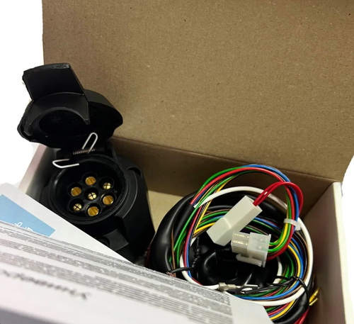 Комплект штатной электрики для фаркопа 7-pin Nissan X-Trail T32 2014-2022, Nissan Pathfinder R52 2014-2017 с блоком, КонцептАвто.KA SC 71 117 001