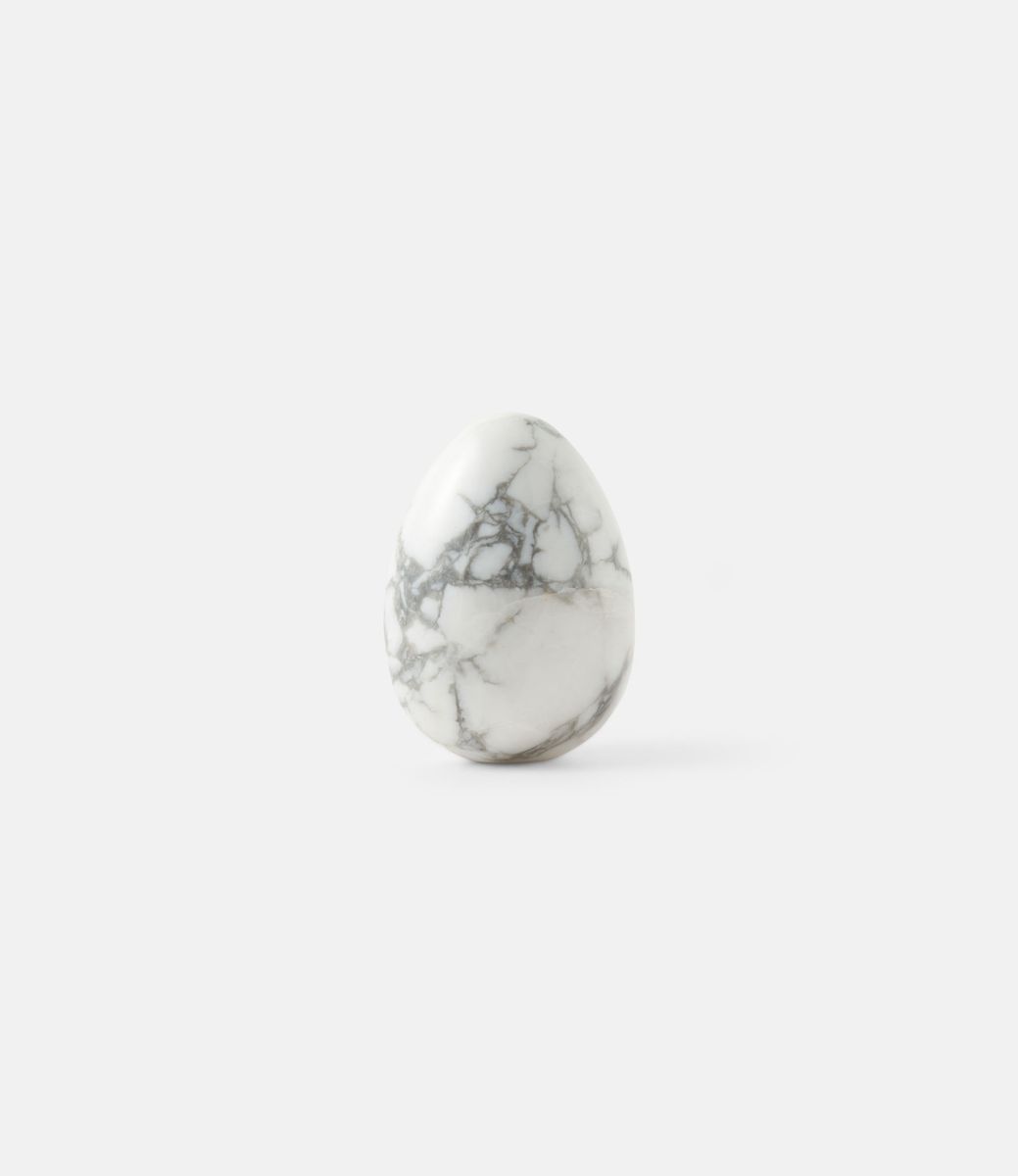 Orijin Thinking Egg Howlite — талисман из говлита