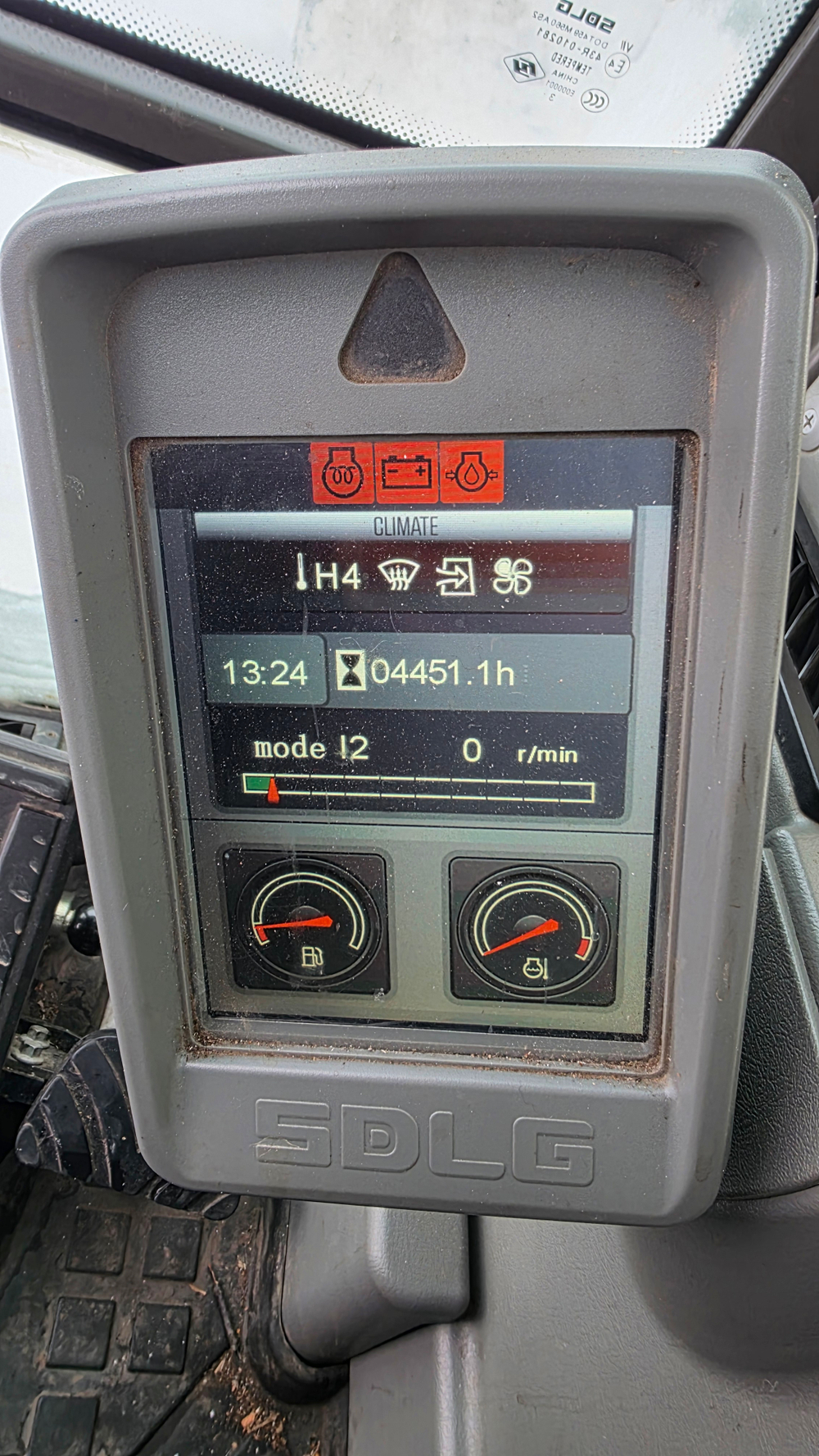 LGCE E6210 Экскаватор E6210F (Дизельный, 6,1 л, 167 л.с., АТ)