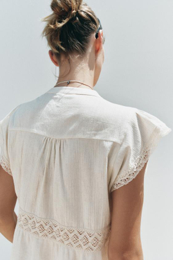 ZARA ТОП В СТИЛЕ РУСТИК С КРУЖЕВОМ КРОШЕ, СВЕТЛО-БЕЖЕВЫЙ