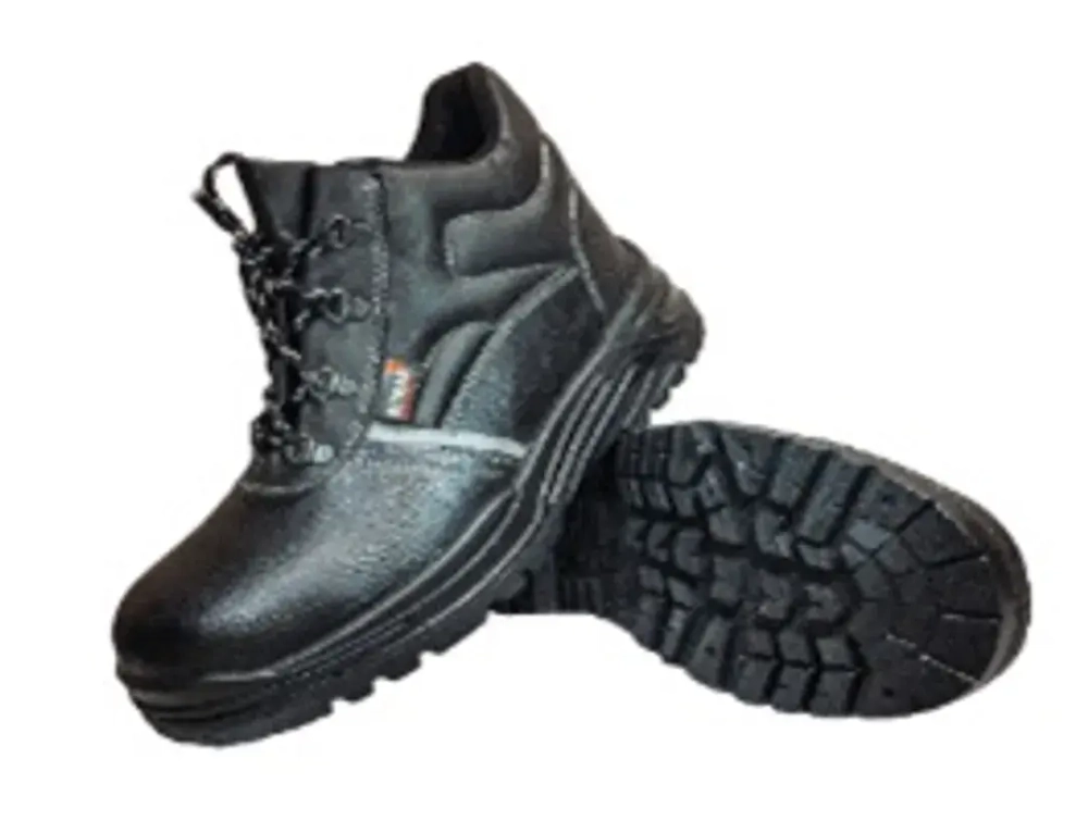 Ботинки специальные (натур кожа 1,8–2,0мм,подошва маслобензостойкая, износоустойчивая ПУ/ТПУ,стелька EVA,защищают от нефти,кислот,истирания,40р-р)