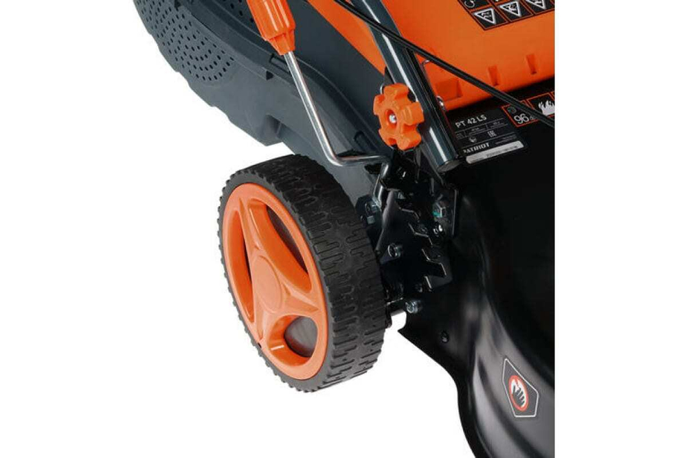 Бензиновая газонокосилка PATRIOT PT 42LS 512109004