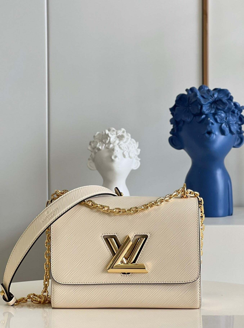 Louis Vuitton Twist MM