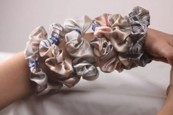 Комплект шелковых резинок для волос Mollen Первоцвет пудровый