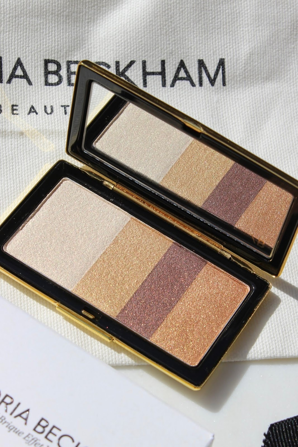 Victoria Beckham Beauty Smoky Eye Brick