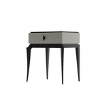 Прикроватная тумбочка