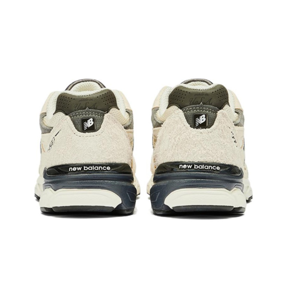 Кроссовки New Balance x Teddy Santis "Moonbeam" M990AD3