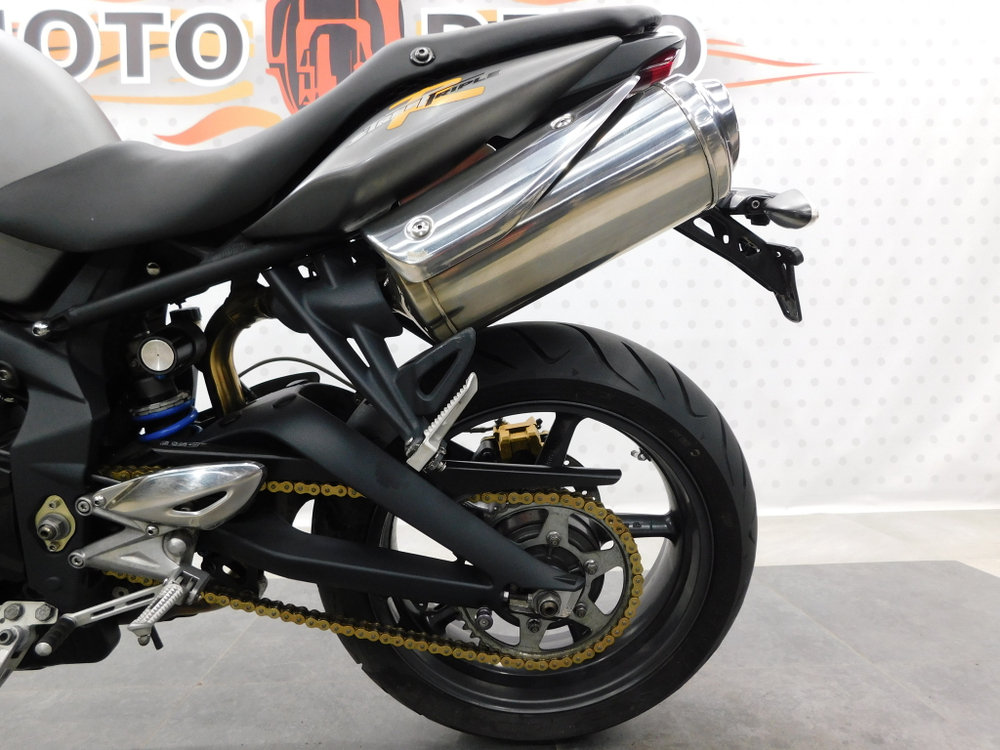 Triumph Street Triple R 038277