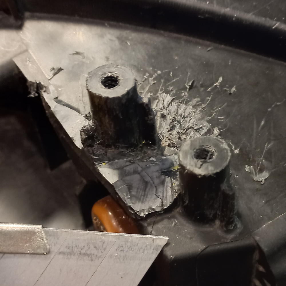 Кронштейн крепления фары для Mitsubishi ASX 2012-2020 г.в.