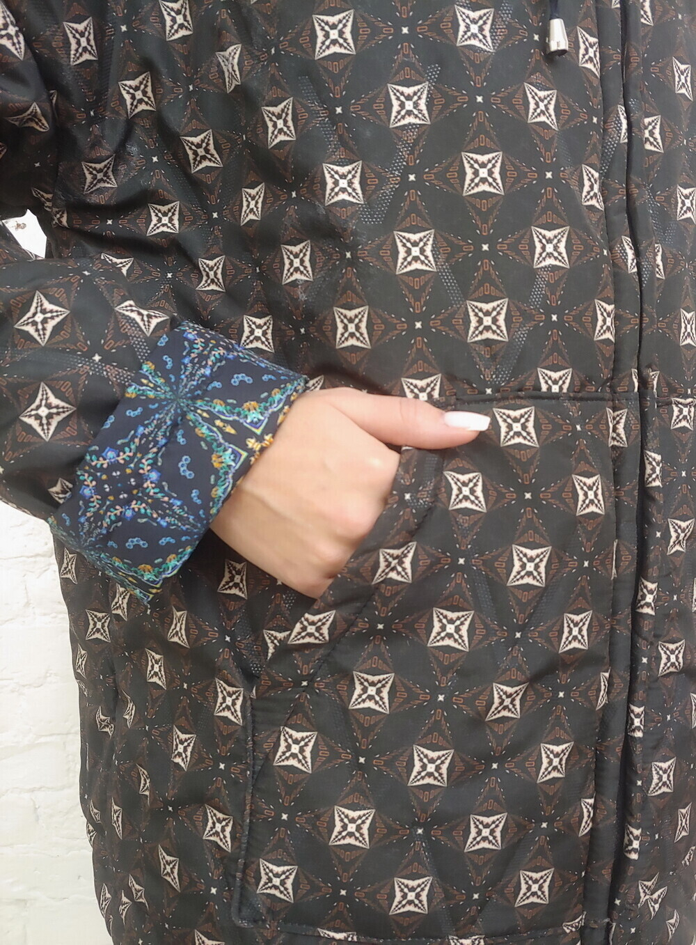 Двусторонняя куртка "Лабиринт", по мотивам средневековых буквиц и фантастических существ со страниц Псалтыри Латрелла