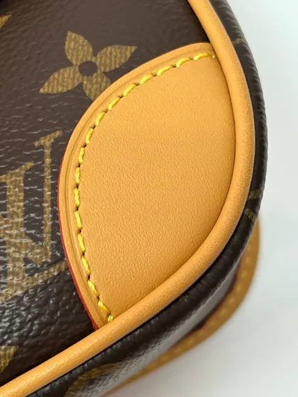 Сумка Louis Vuitton Diane коричневый