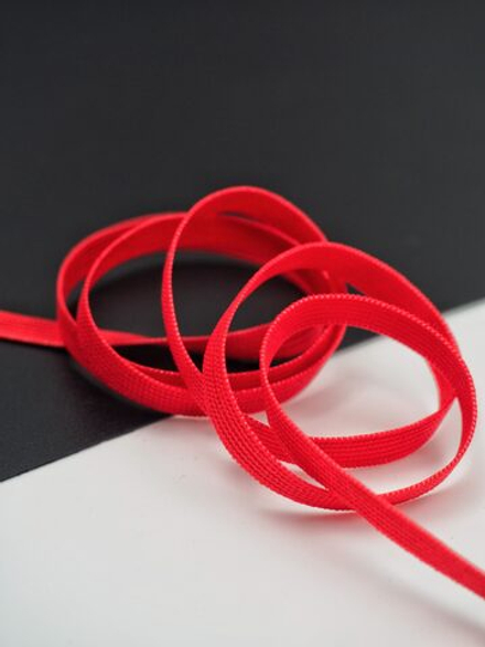 Резинка узкая бельевая красная ширина 6 мм
