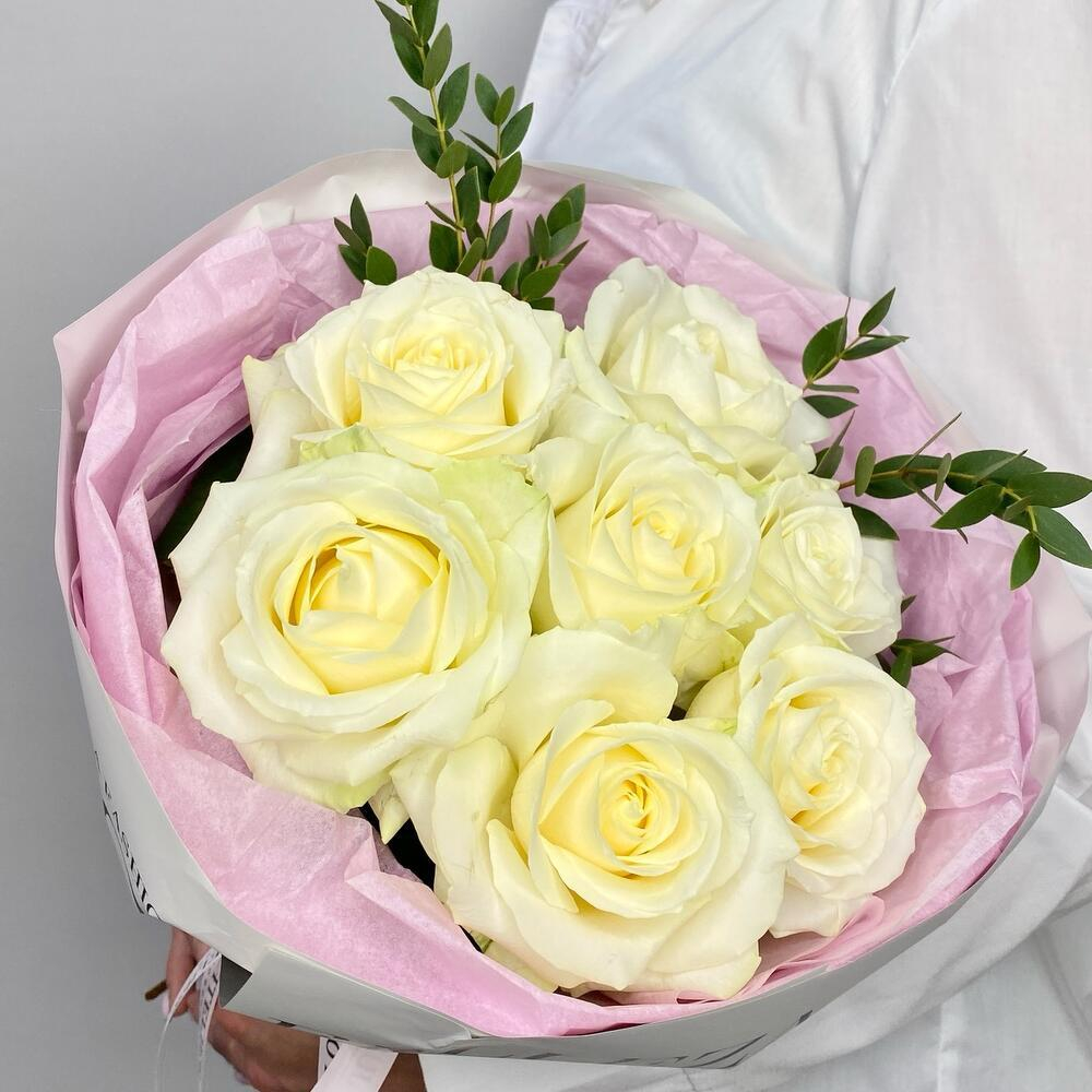 «Свидание в Париже» букет роз Эквадор с эвкалиптом