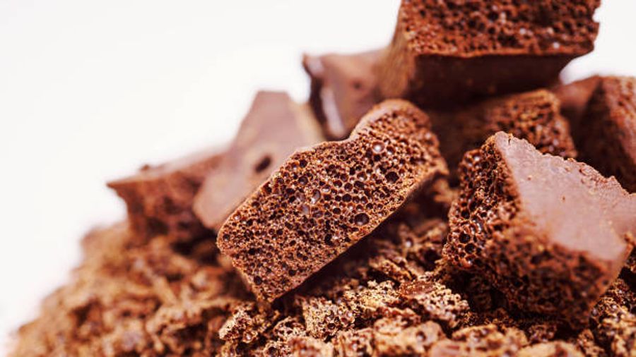 Как делают пористый шоколад