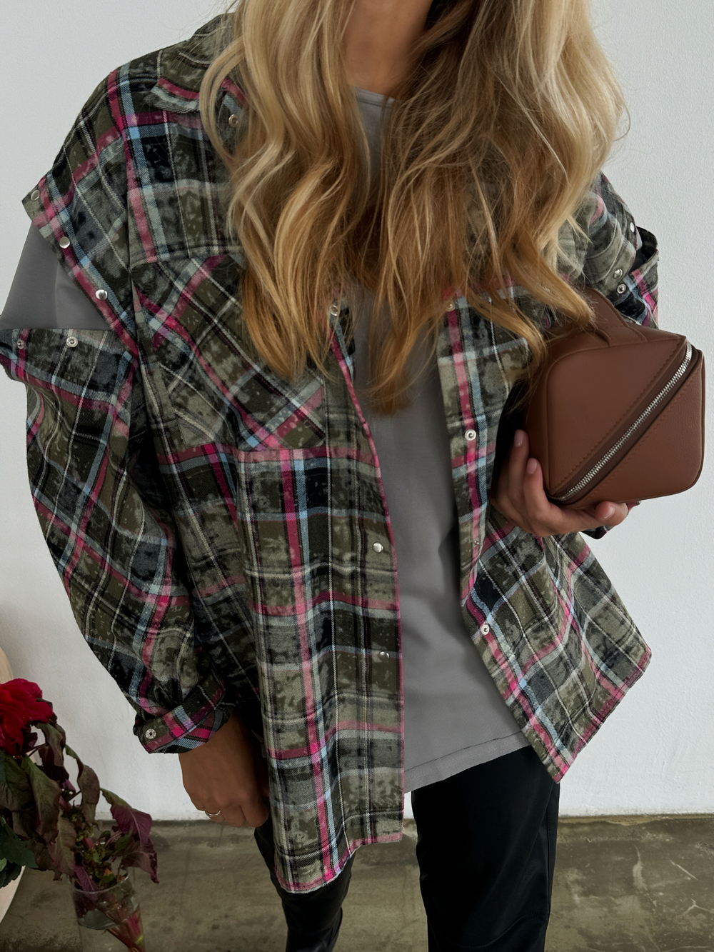 Рубашка с отстегивающимися рукавами