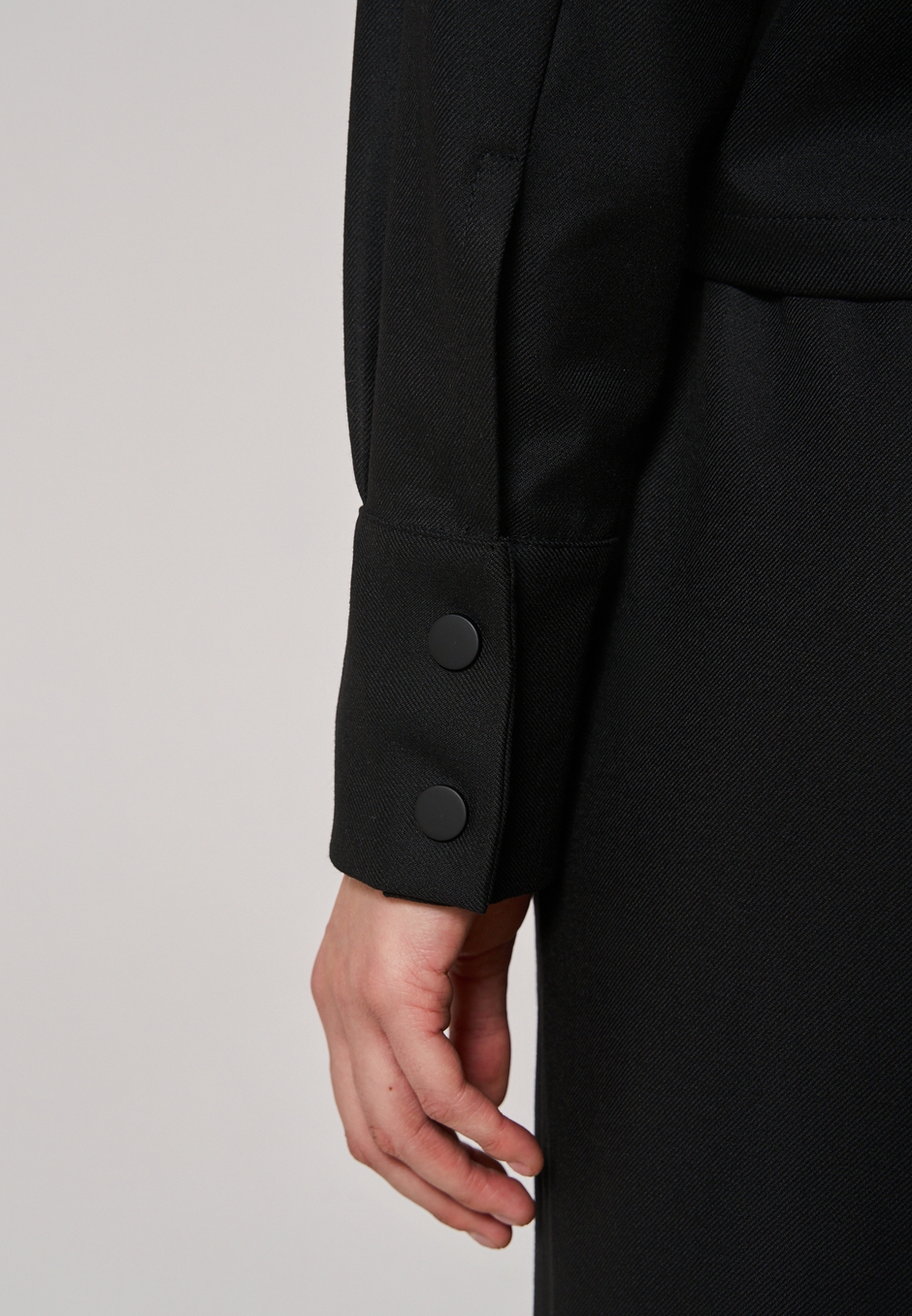 Рубашка-жакет укороченная черная